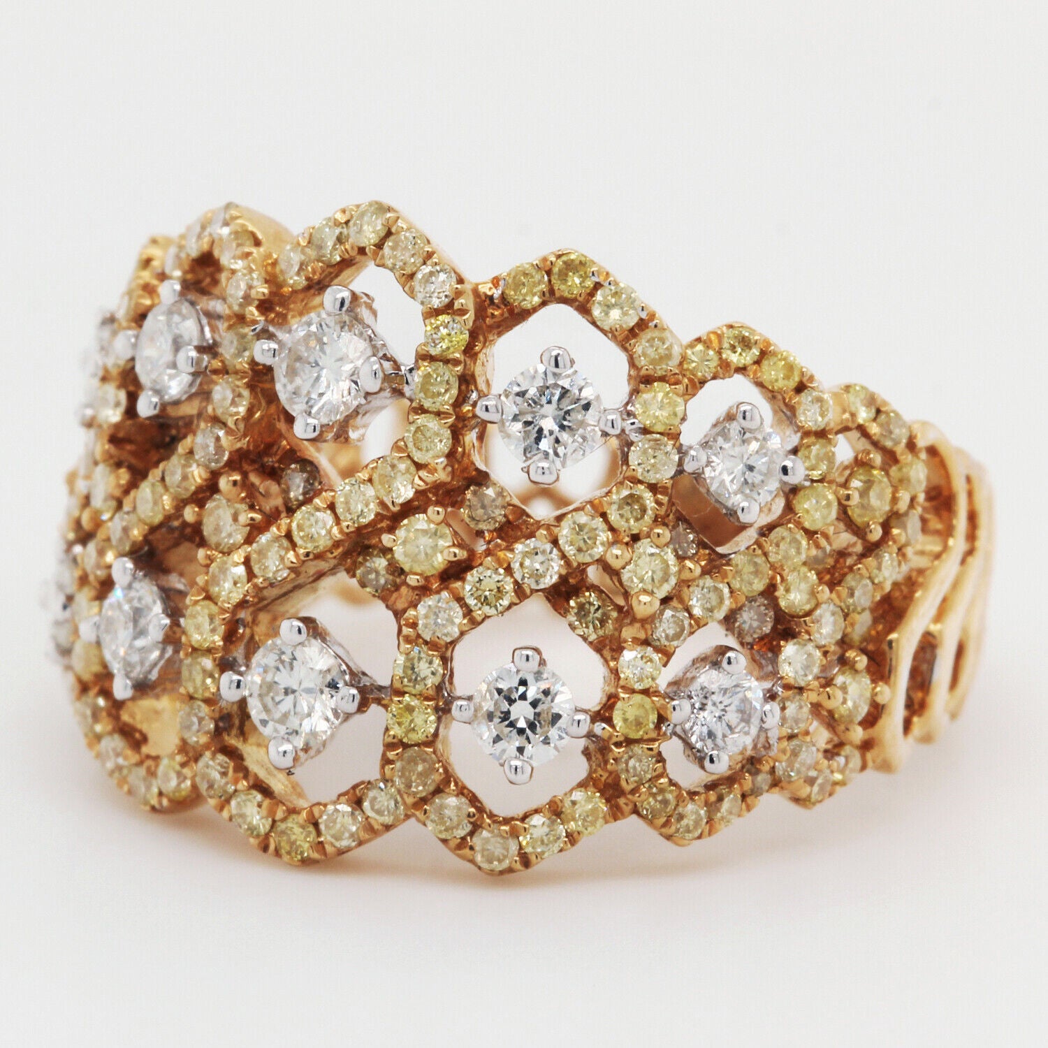 Fashion Cocktail Engagement Ring 1.30 TCW 18K Yellow Gold